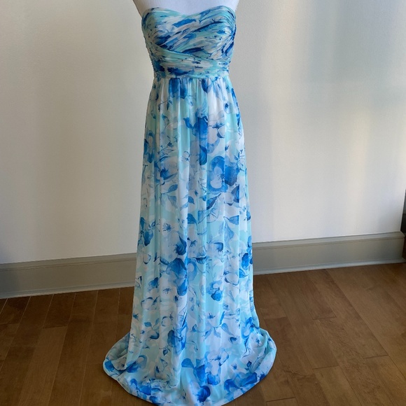 NWT Donna Morgan Stephanie Gown, Size 0 - Picture 3 of 6